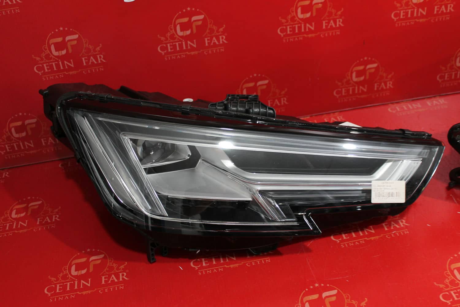 Audi A4 AUDİ A4 MATRİX LED SAĞ SOL FAR 2016-2019
